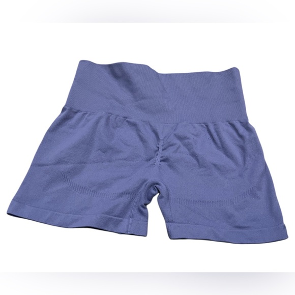 NWOT Periwinkle Blue High Waist Seamless Shorts Size XL - Picture 2 of 7